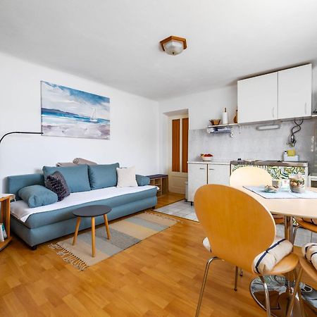 Apartments Katarina Baška Екстериор снимка