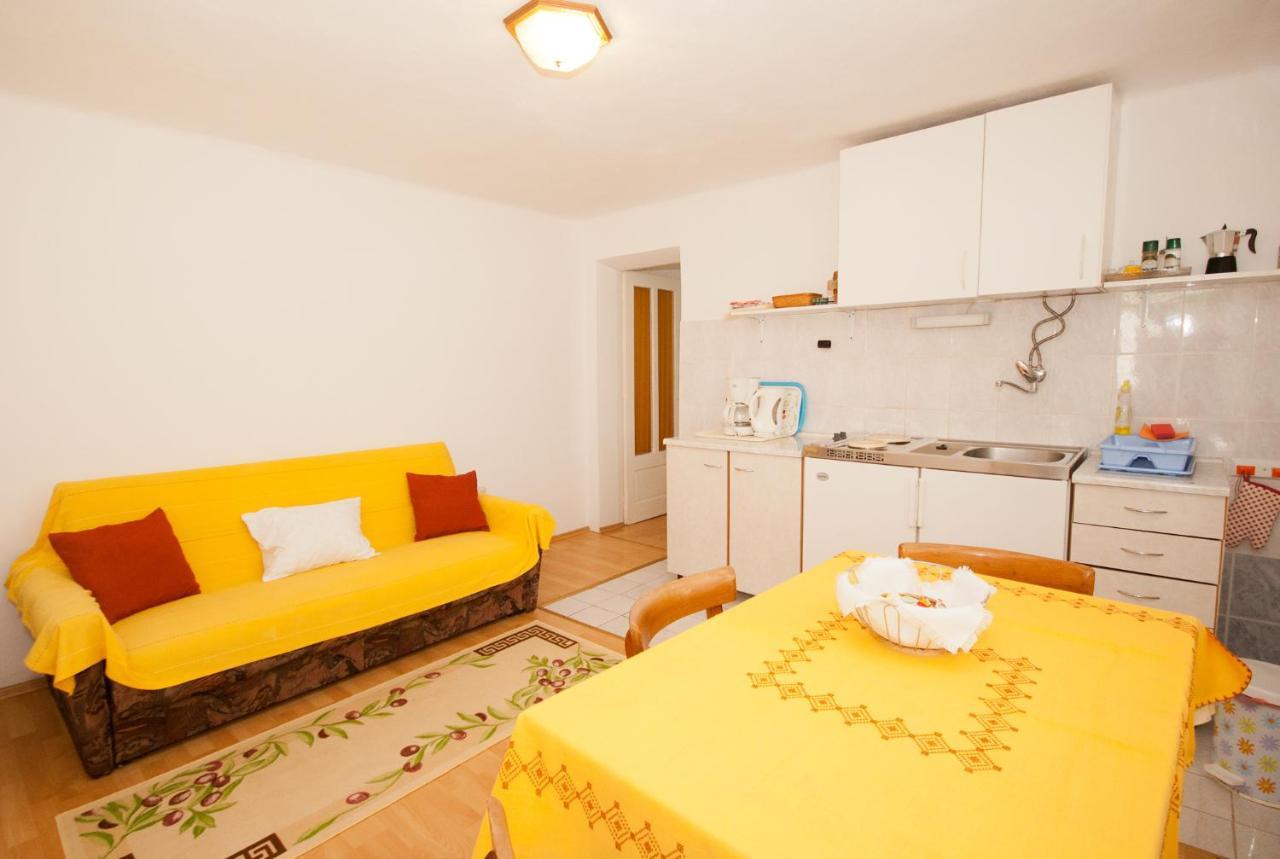 Apartments Katarina Baška Екстериор снимка