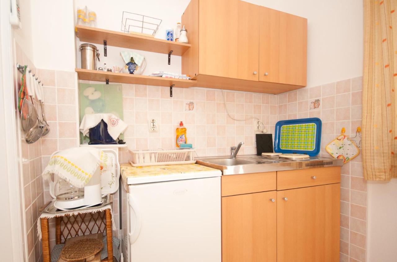 Apartments Katarina Baška Екстериор снимка