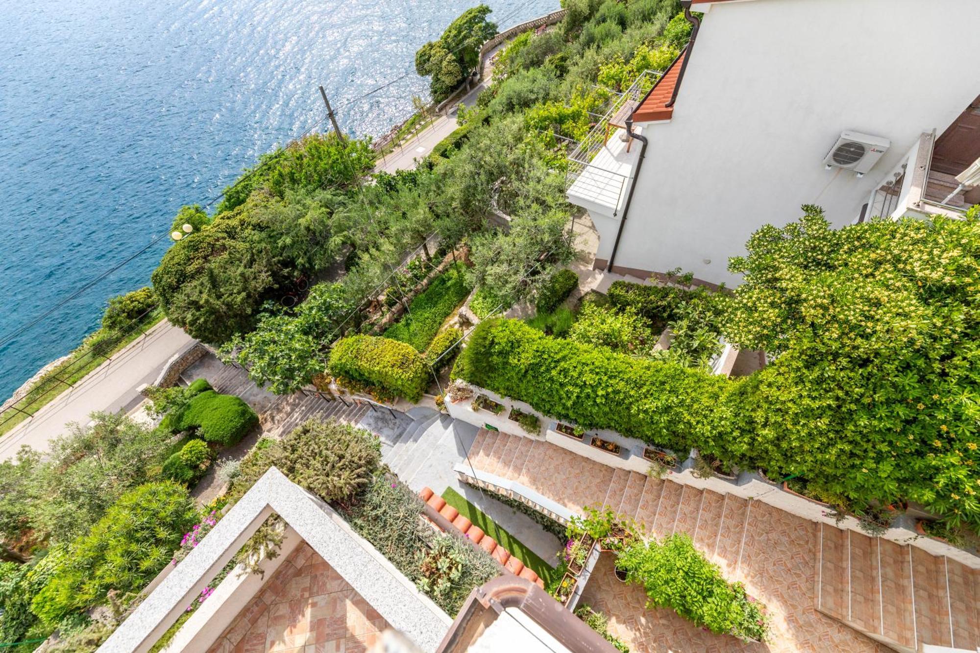 Apartments Katarina Baška Екстериор снимка